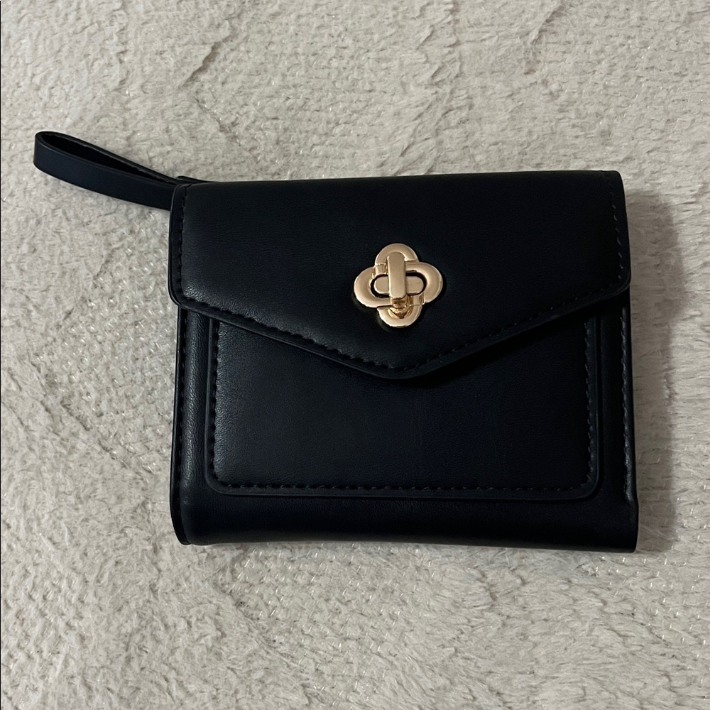 BIAOTIE Small
Wallet for Women Leather Bifold...
